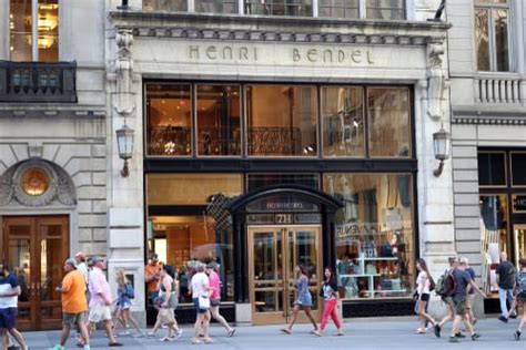 henri bendel Gucci store